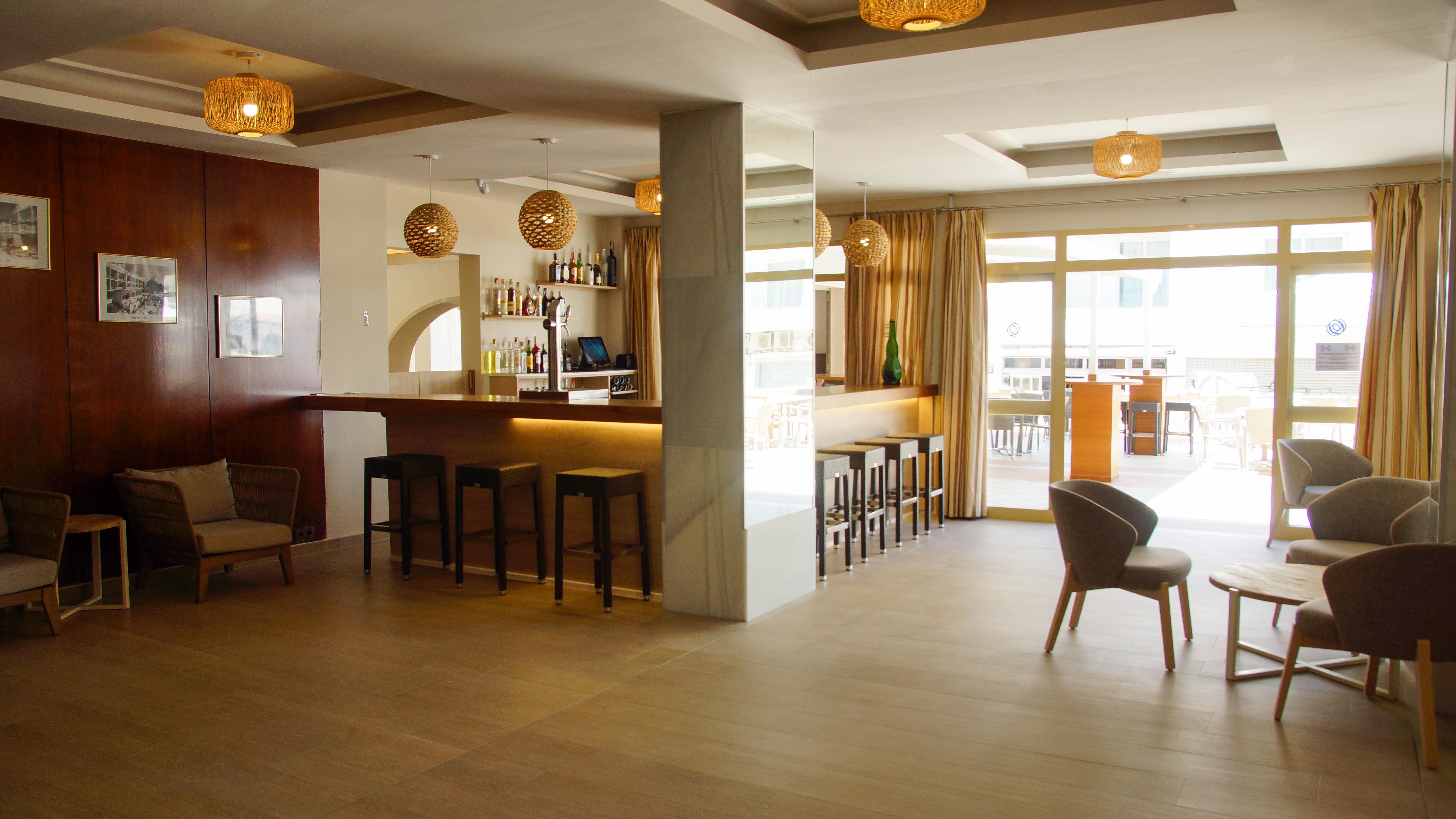 אל ארנל Hotel Iris - Only Adults מראה חיצוני תמונה